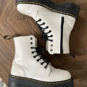 Dr.martens platform ankle boot